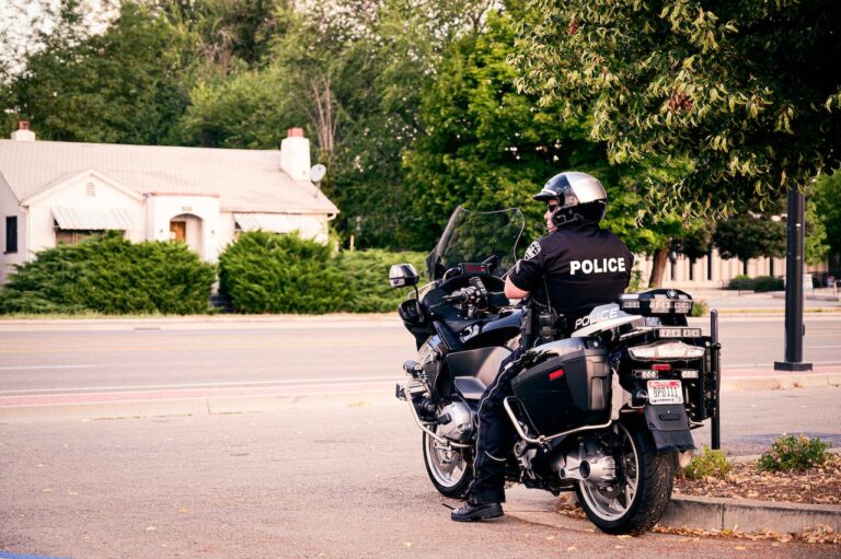 Ile zarabia policjant