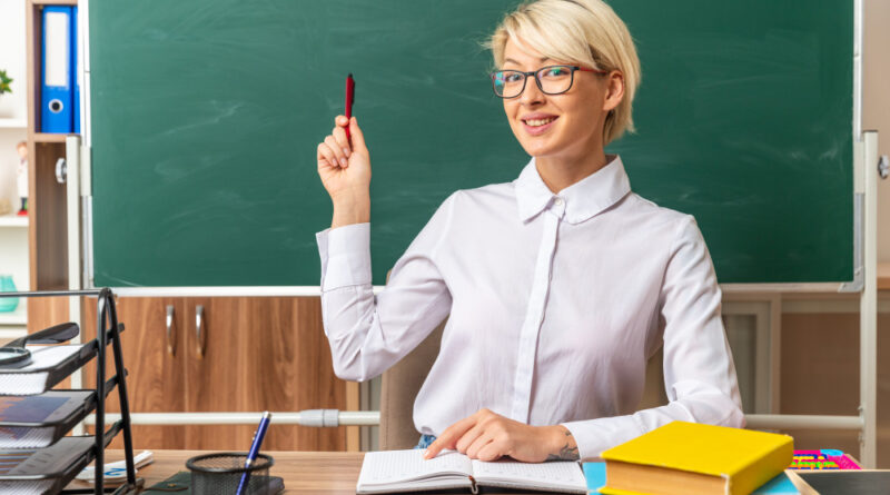 Ile zarabia nauczyciel w Szwecji?