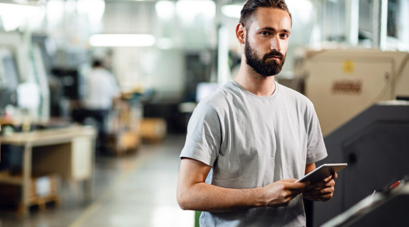 Ile zarabia pracownik produkcji w Danii?